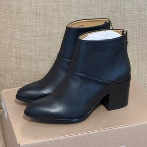 Nisolo Dari Boot in Black (new in box)